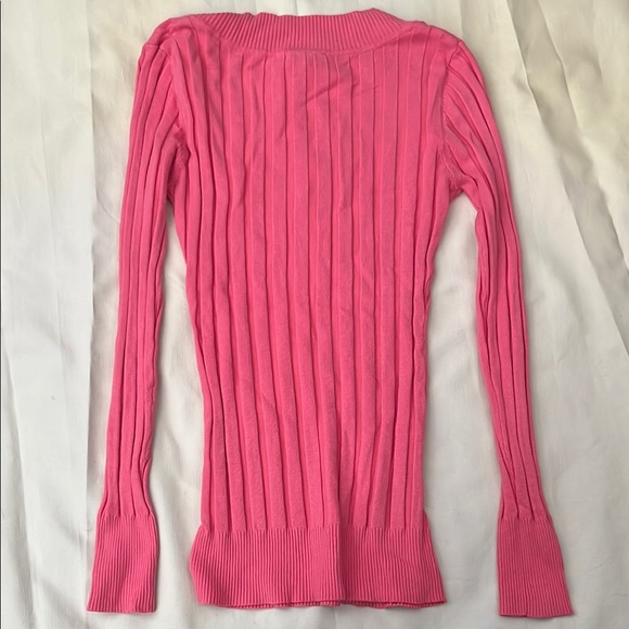 Pink Ribbed V-Neck Top - Picture 5 of 5